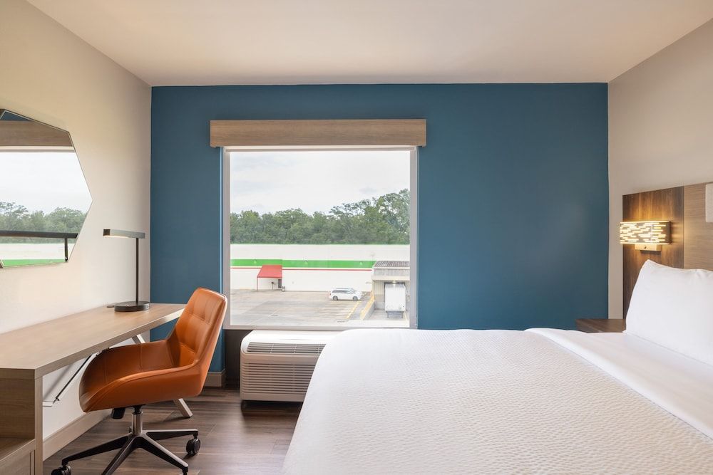 Holiday Inn Express & Suites OPELOUSAS by IHG 2