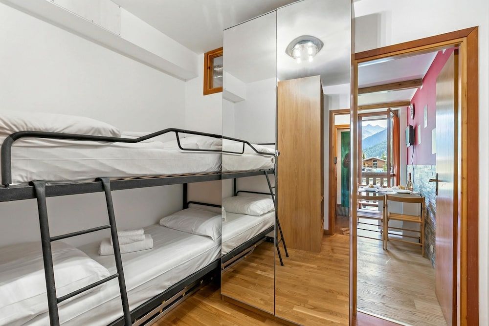 Studio Valleverde 26B Ski-in/out With Balcony 1