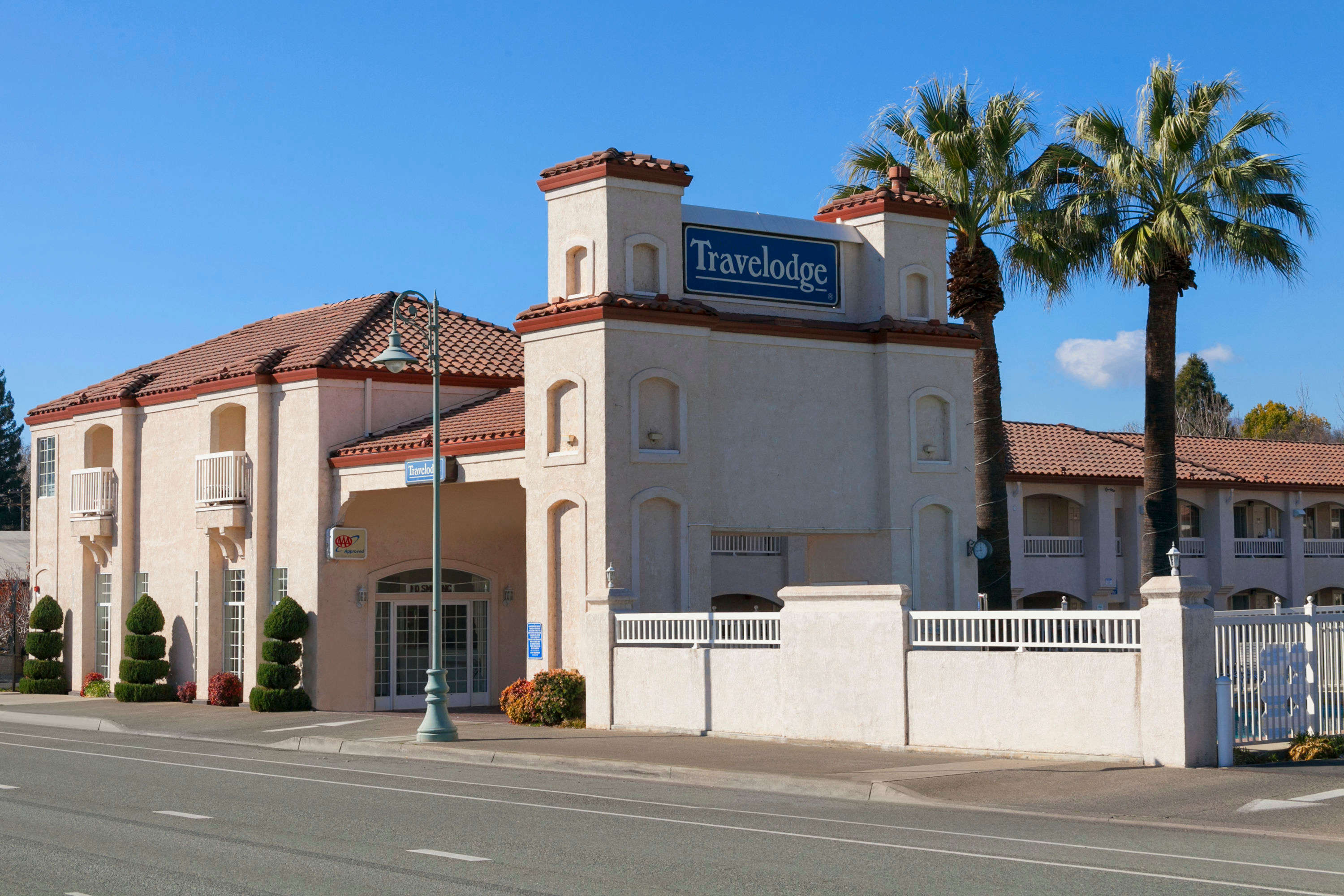 Super 8 by Wyndham Monticello 1