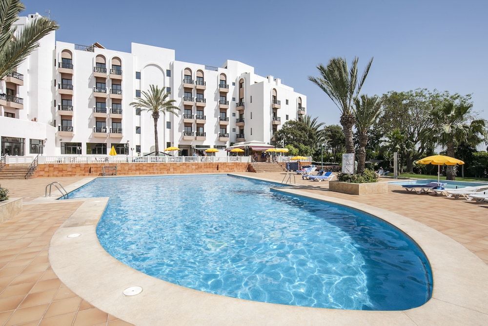 Oasis Hotel & Spa 1