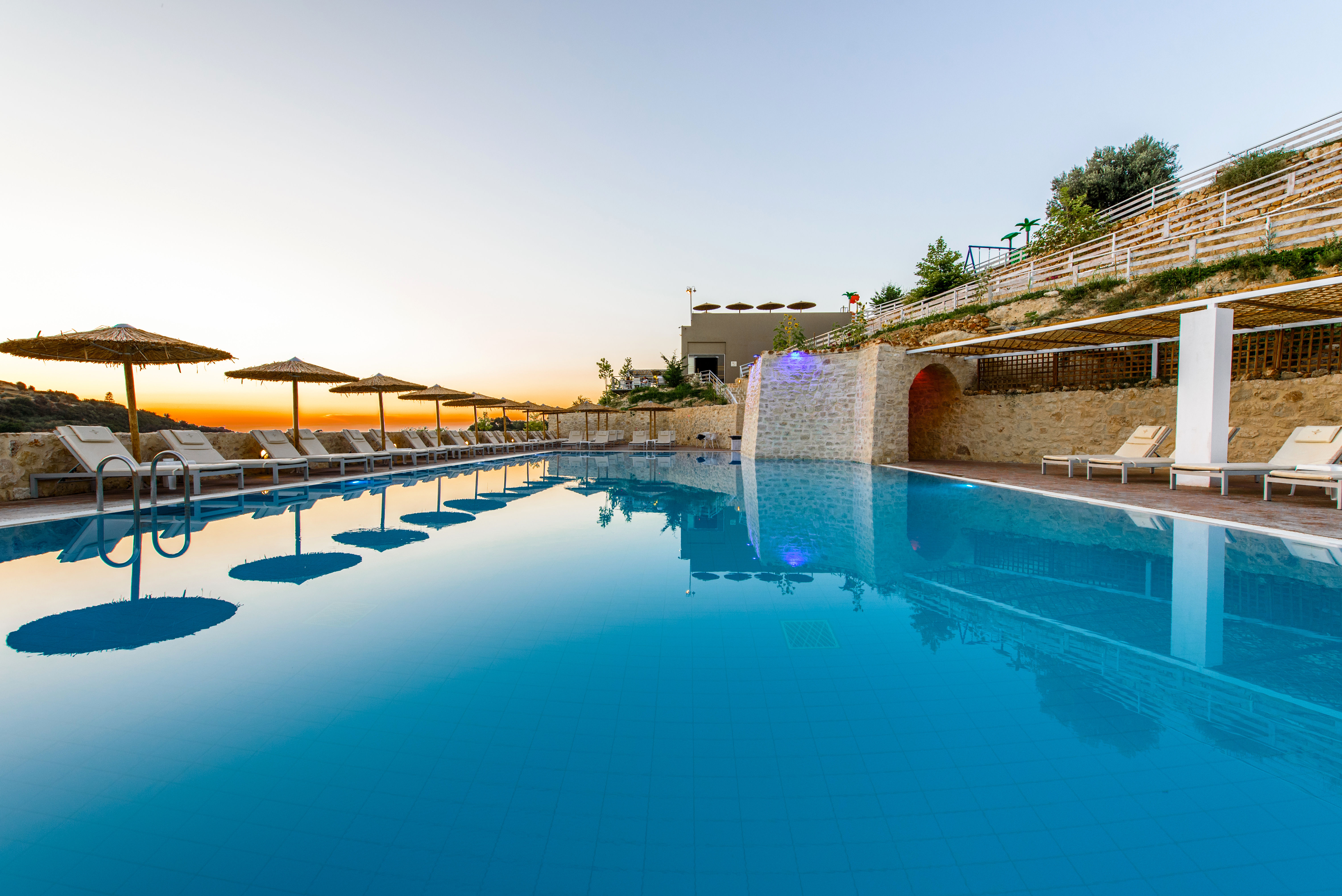 RG Village Crete 1