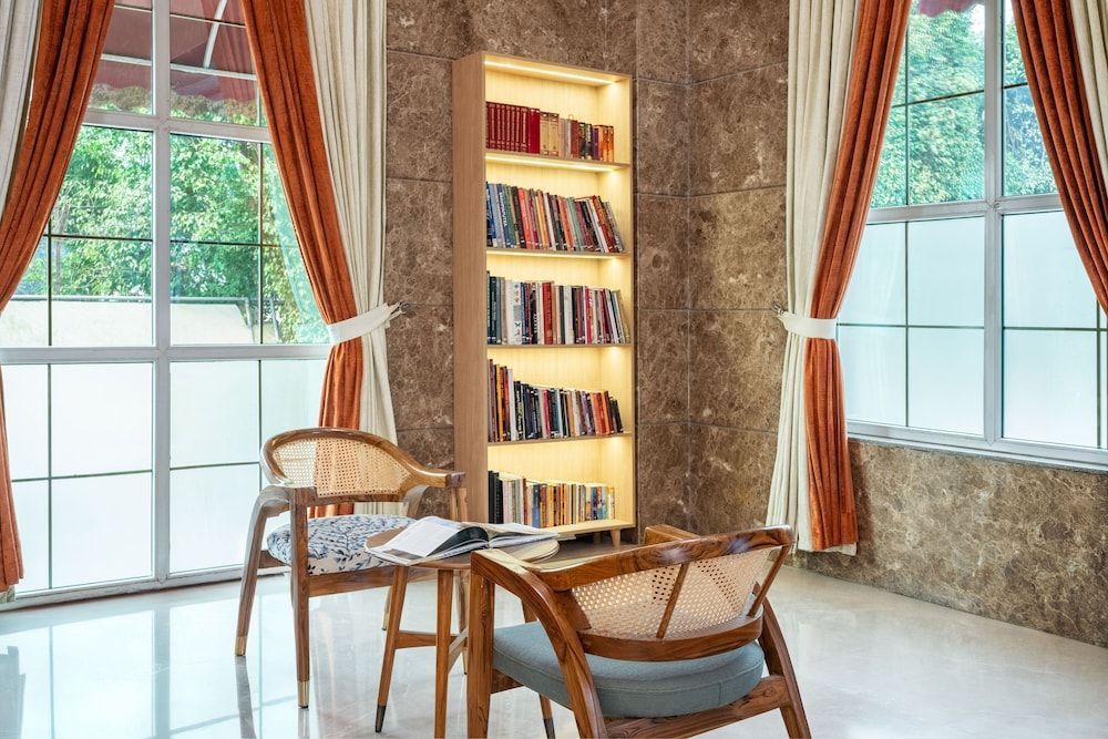 Nidhivan Sarovar Portico Vrindavan 2