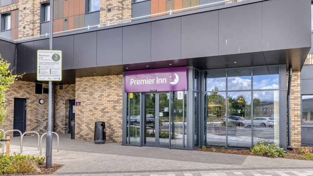 Premier Inn Bristol Parkway - M32 1