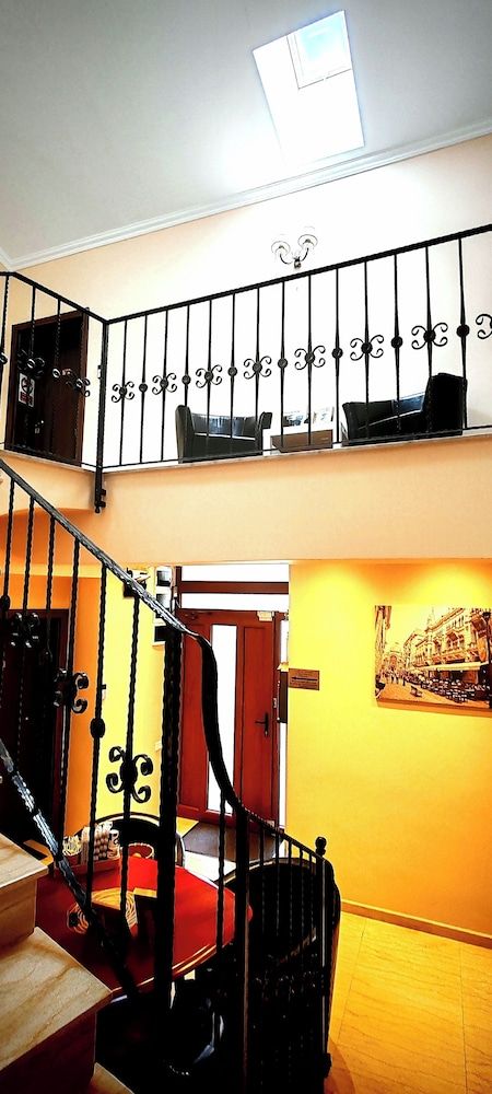 BUCUR 9 Boutique Hotel 2