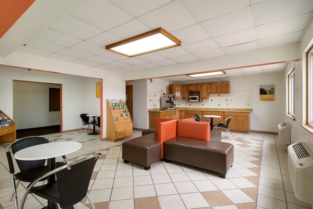 Motel 6 Davenport, IA 2
