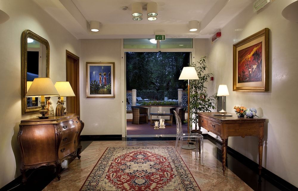 Astoria Suite Hotel 2