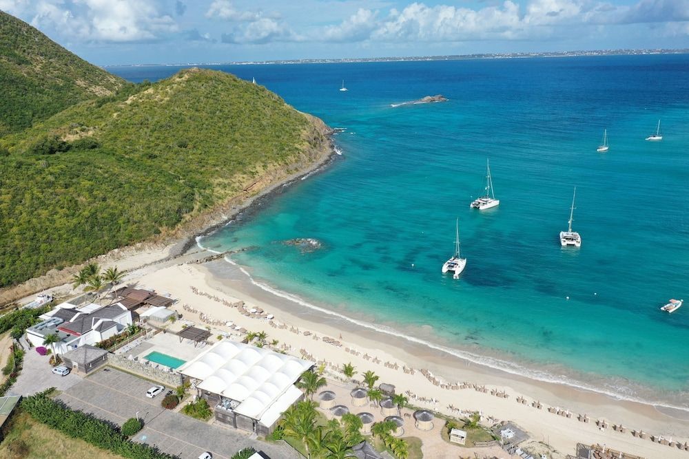 Le Domaine Anse Marcel Beach Resort 1