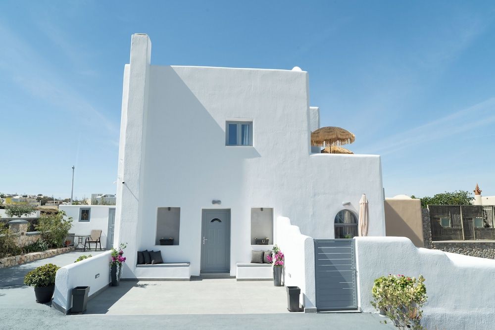 Dauti Gold Suites 1