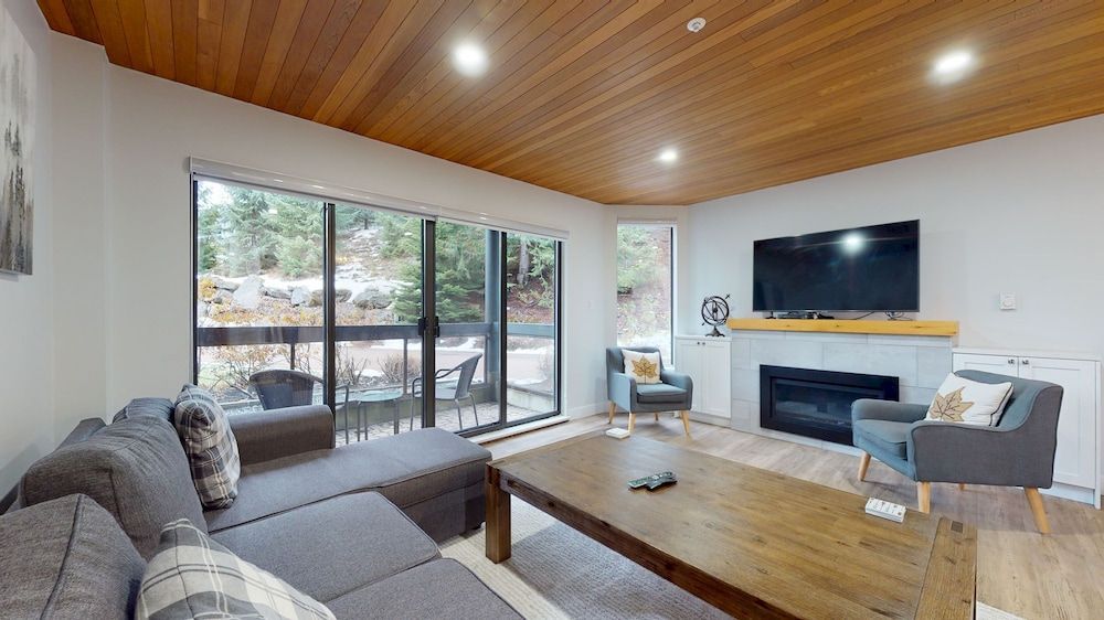 Ironwoods by Whistler Blackcomb Vacation Rentals 2