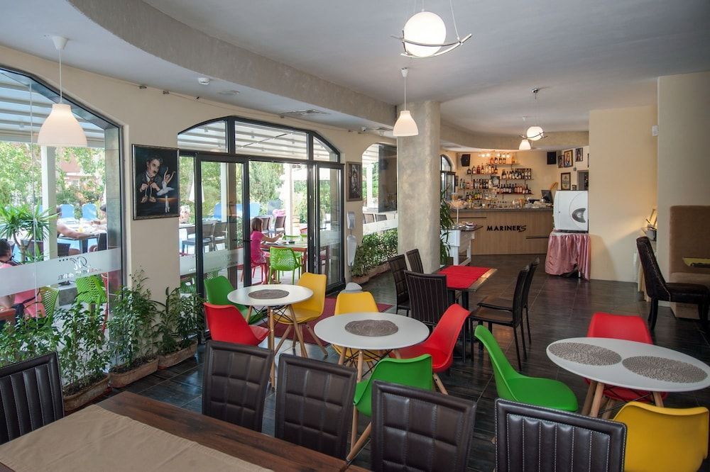 Mariner's Hotel - Self Catering - Adults Only 2