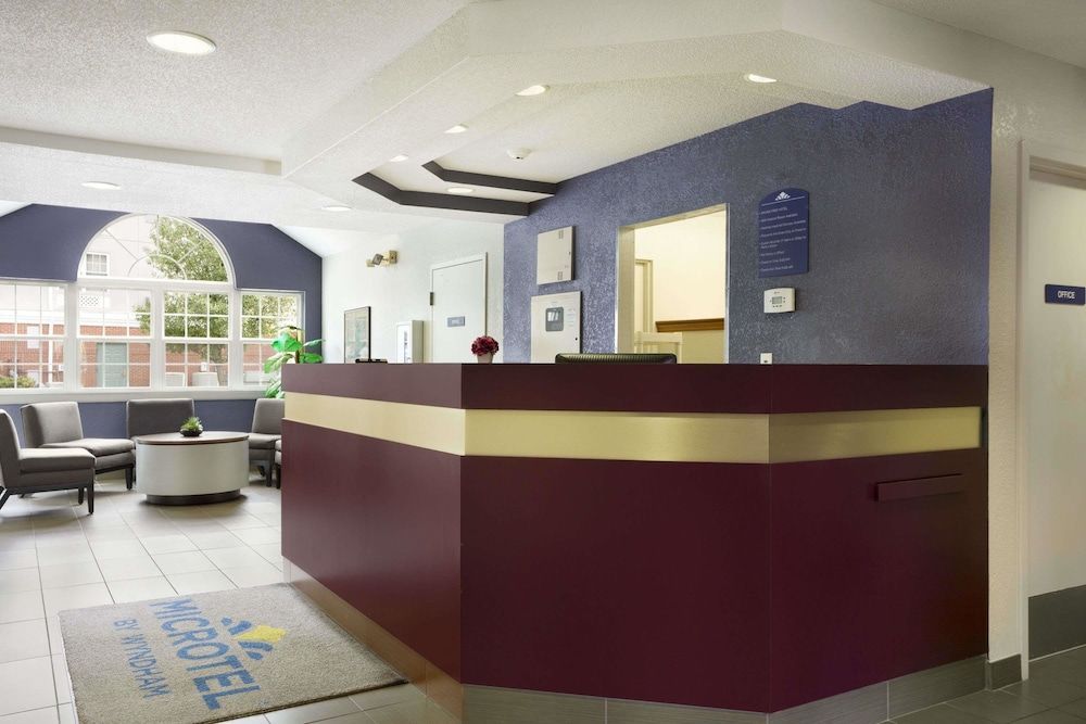 Microtel Inn By Wyndham Louisville East 2