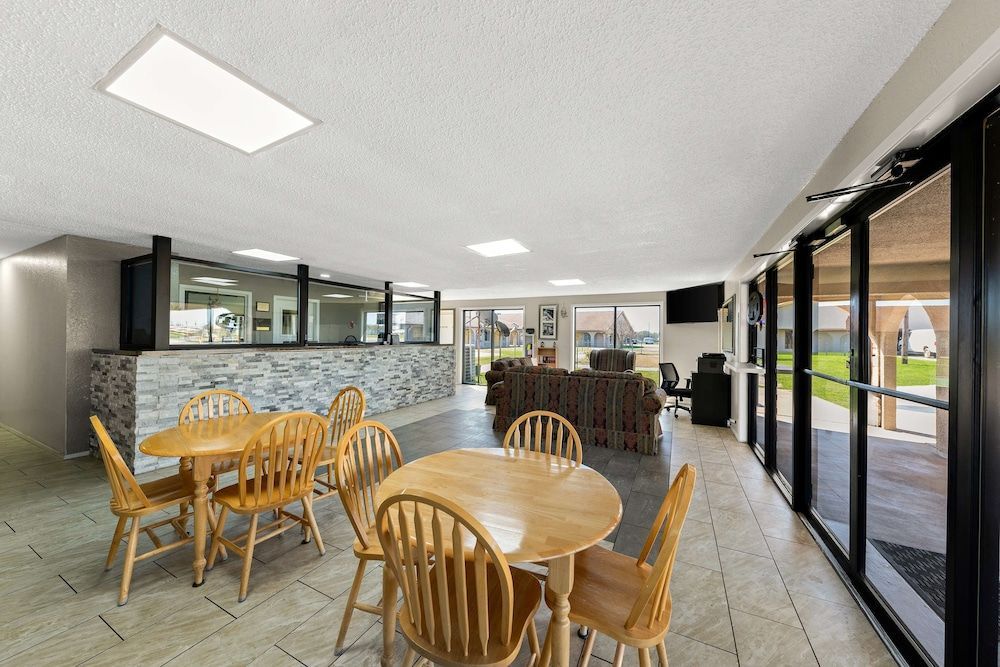 Americas Best Value Inn Bonham 2