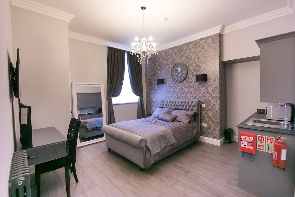 Apartments at Number 10 The Abbey 1