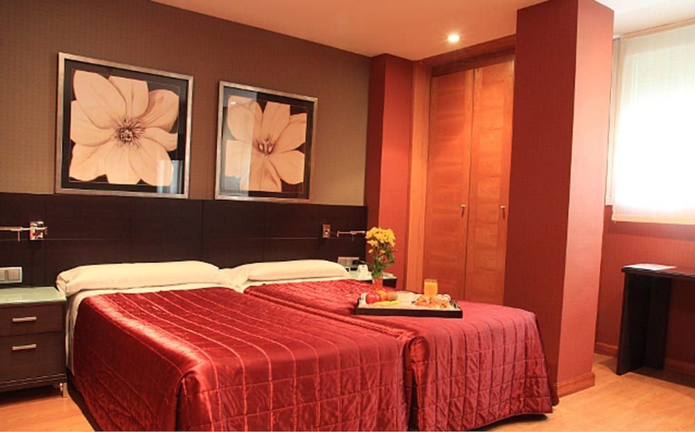 Hotel Villa de Barajas 1
