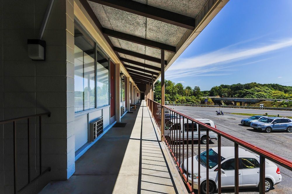 Edyn Hotel By Townhouse Wytheville US 52 2