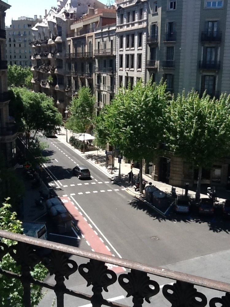 Claris Apartments 1