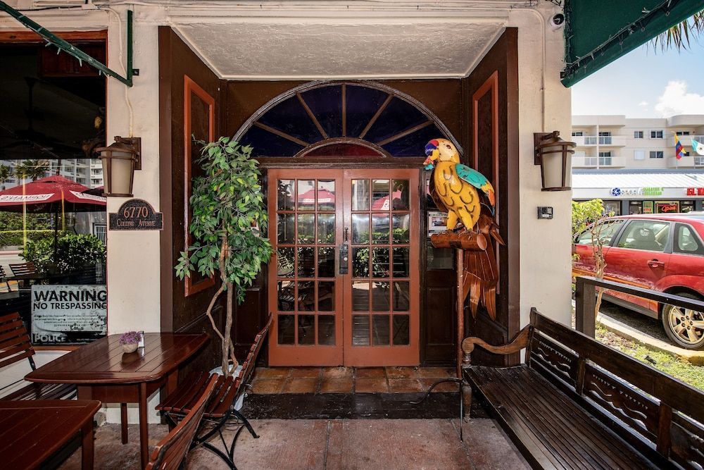Norman's Hotel and Dining 2
