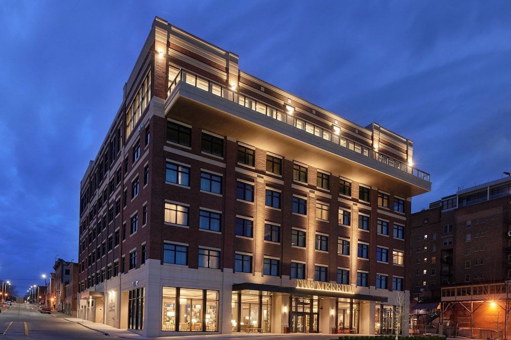 The Merrill Hotel & Conference Center, Muscatine, a Tribute Portfolio Hotel 1