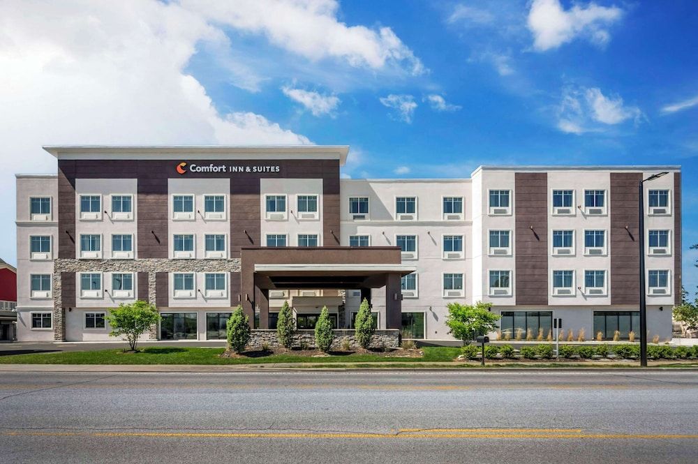 Comfort Inn & Suites Clarksville - Louisville North 1