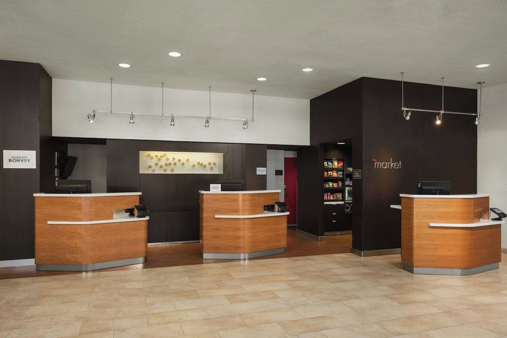 Courtyard by Marriott Fishermans Wharf 2