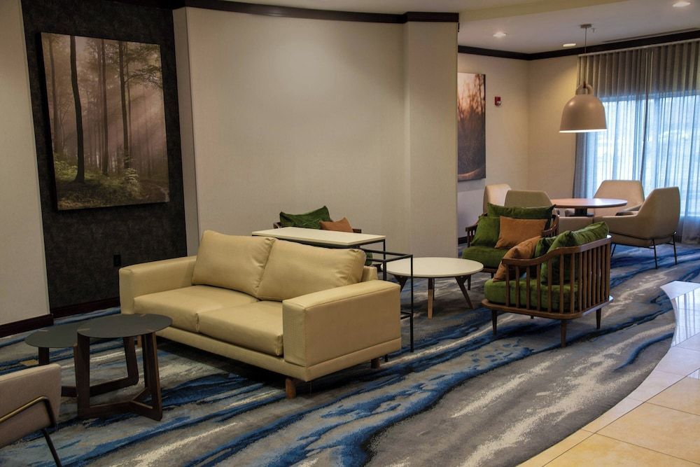 Fairfield Inn & Suites Lewisburg 1