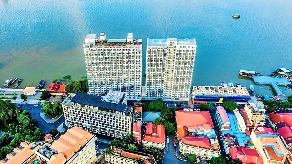 X One Hotel 1