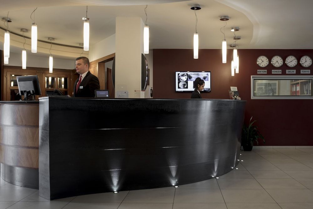 Smart Hotel Holiday 2