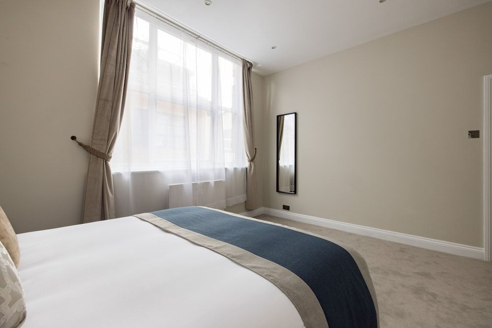 Avari Apartments - Hatton Collection 2
