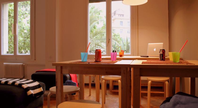 Wow Hostel Barcelona 1
