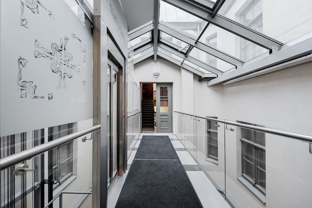 RigaApartment E22, Self Check-in Aparthotel, near Old Town 2