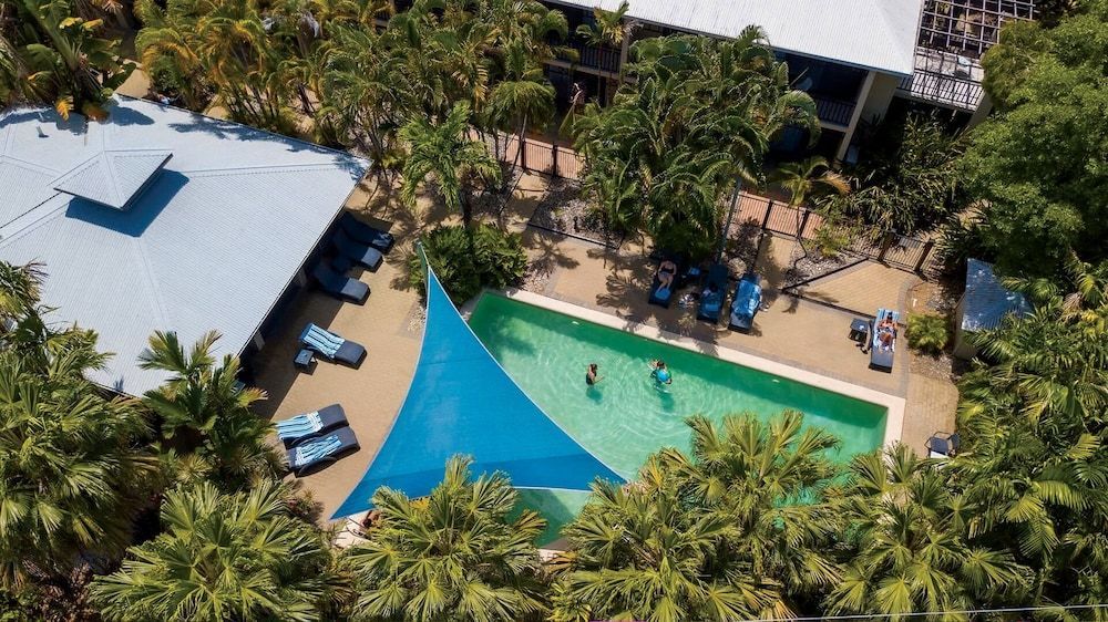 Trinity Beach Club Holiday Apartments 1