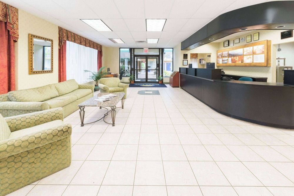 Days Inn by Wyndham Luray Shenandoah 2