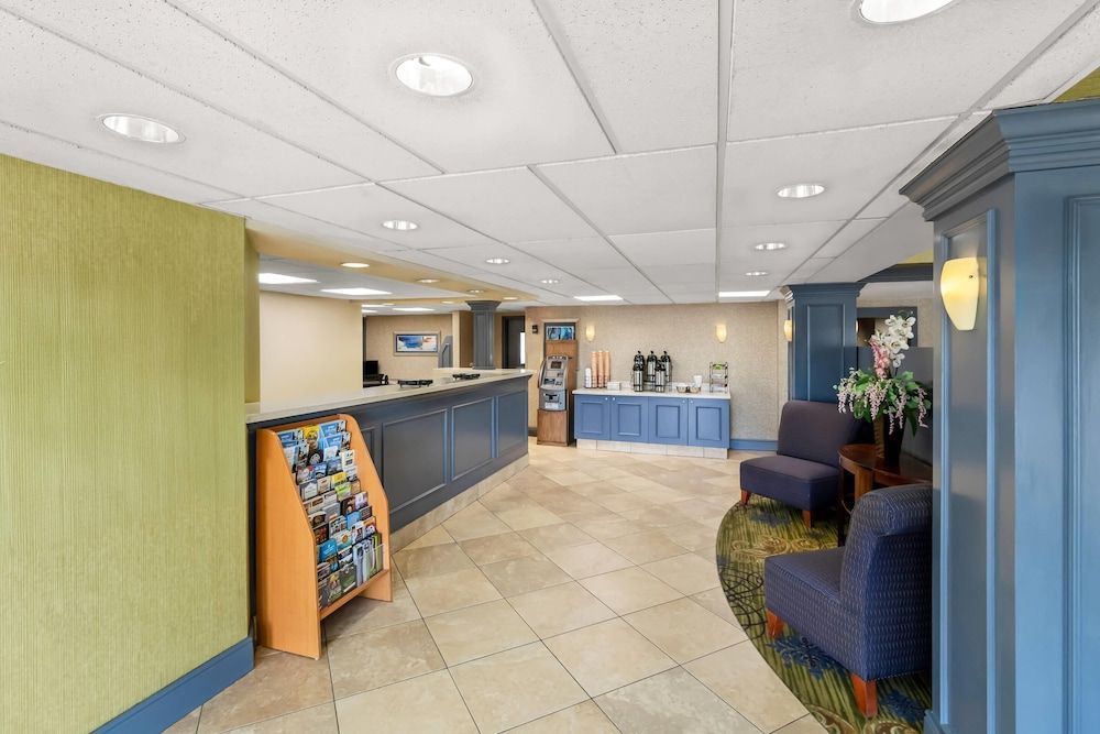 Clarion Inn Cranberry Township 2