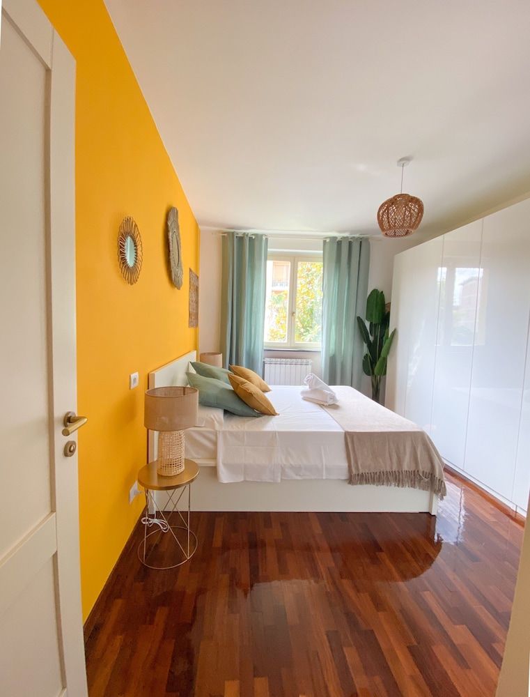 GIALLOMANGO Apt in Lucca 2