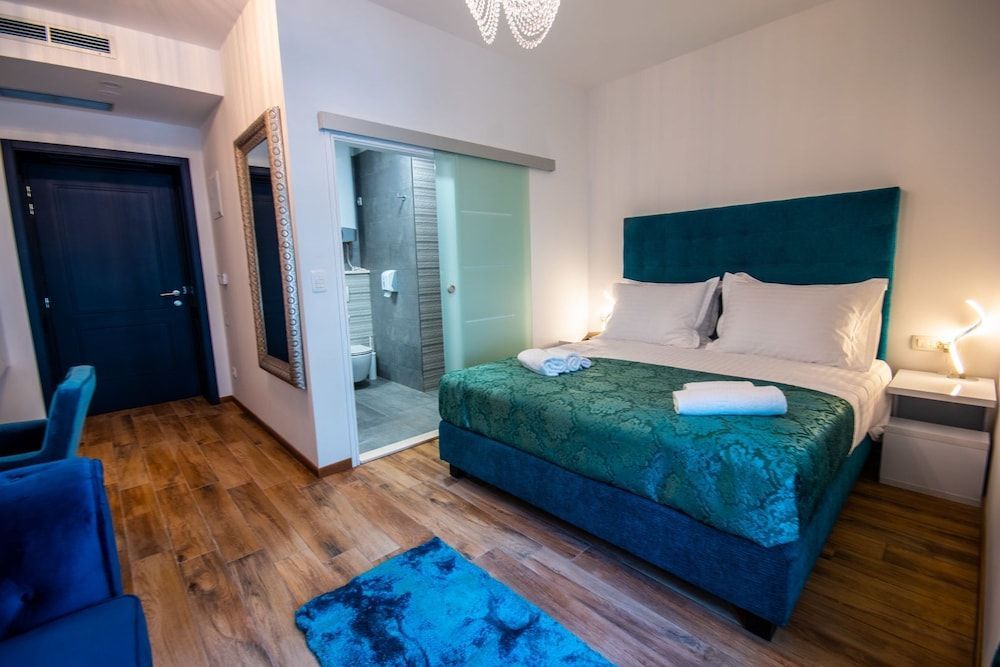 Center Luxury Rooms 1 1