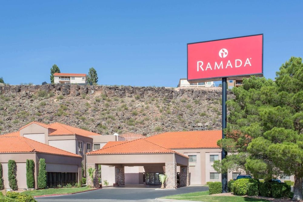 Ramada by Wyndham St George 1