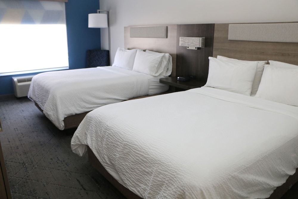 Holiday Inn Express & Suites ALBEMARLE by IHG 2