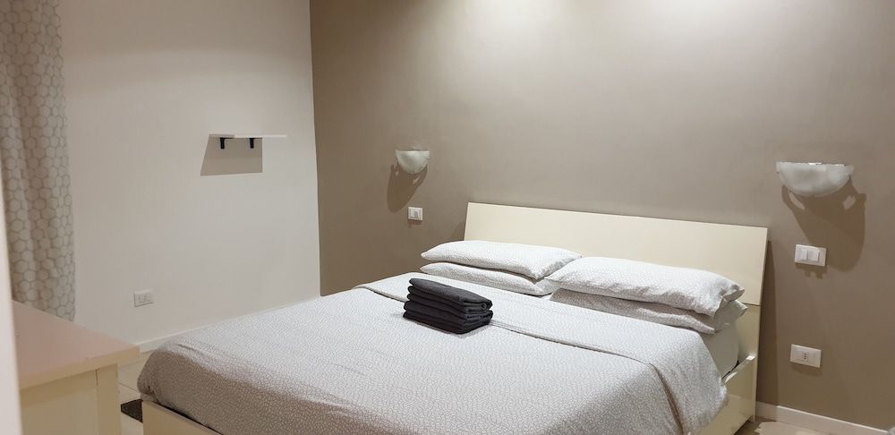 APPARTAMENTO CON DUE CAMERE DA LETTO max 8 persone MACIACCHINI WI FI GRATUITO MODERNO BELLA VISTA NUOVA GESTIONE 2