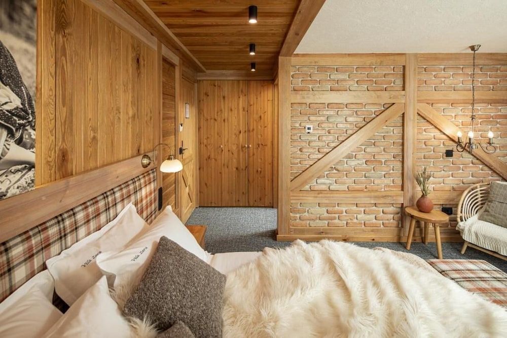 Zara Chalet 1