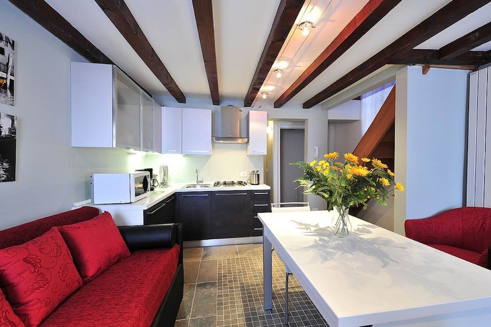 Palace La Vida Apartments by Wonderful Italy 1