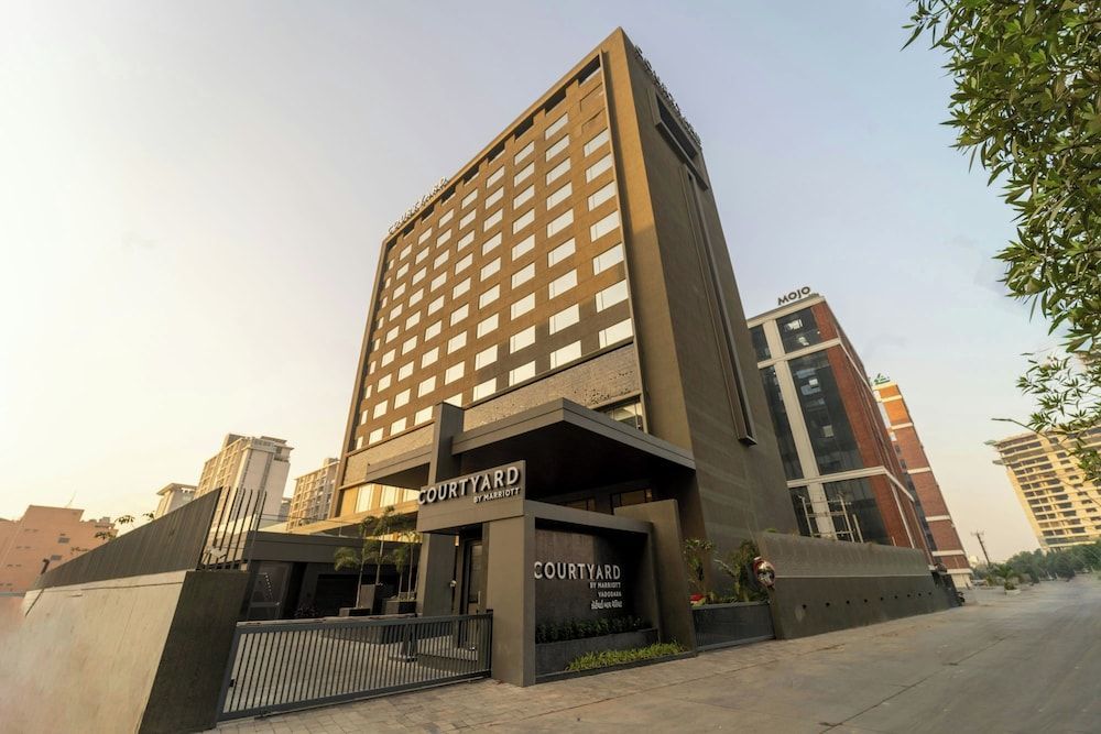 Courtyard by Marriott Vadodara 1