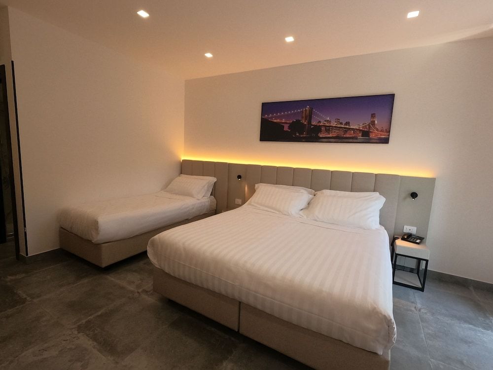 Hotel Ohana 2