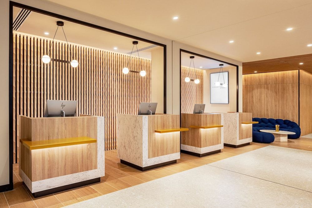 Courtyard by Marriott Paris Charles de Gaulle Central Airport 2