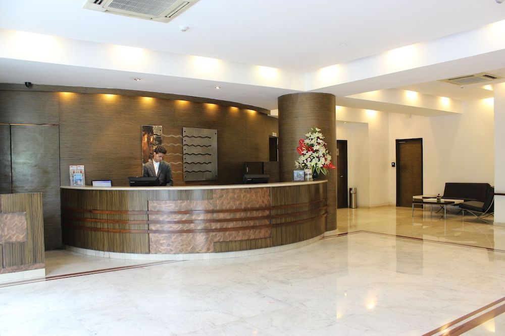 Hotel The Hans - Connaught Place, New Delhi 2