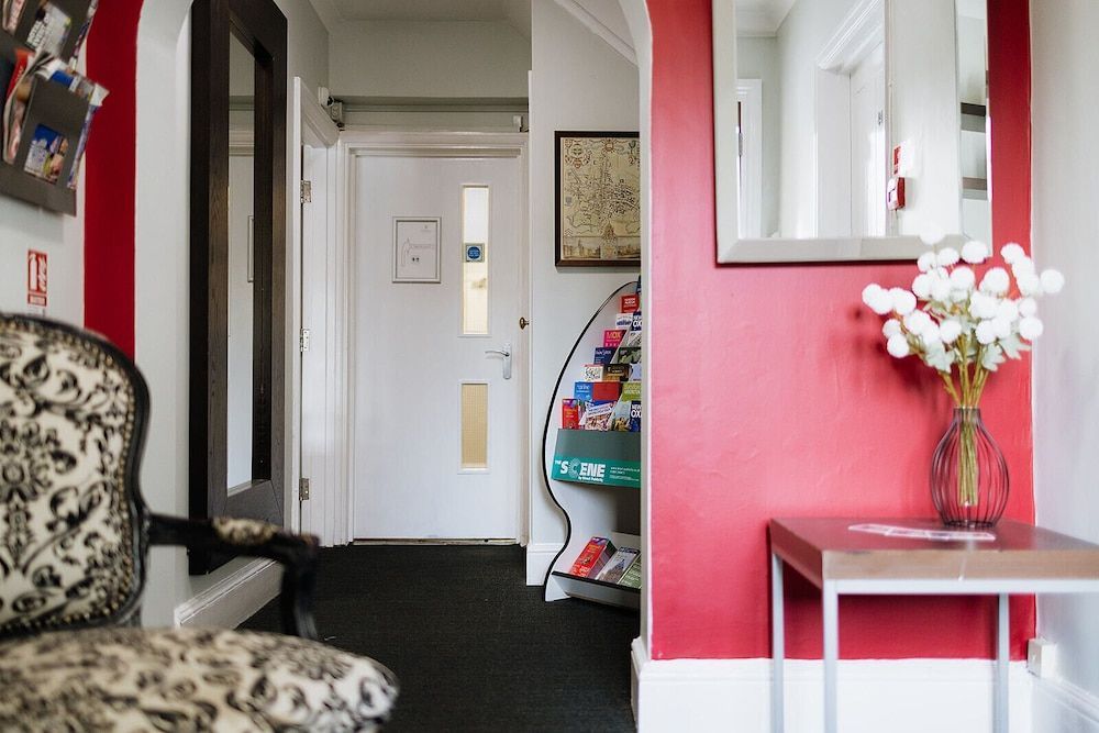 Red Mullions Guest House 2
