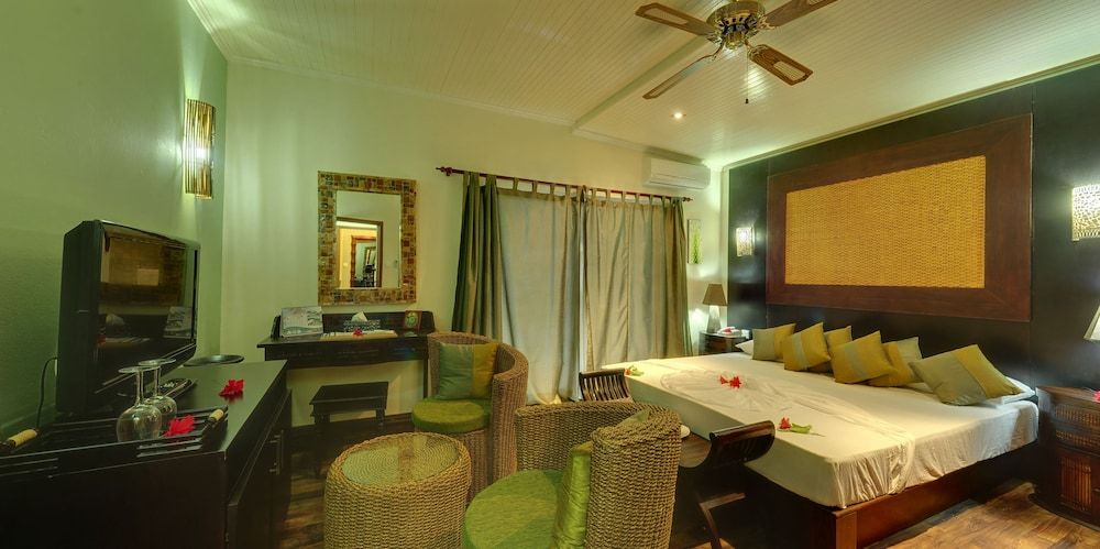 Le Relax Beach Resort 2