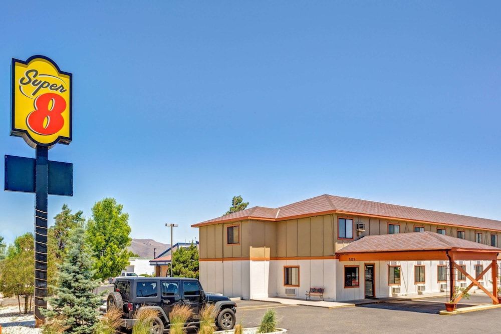Super 8 by Wyndham Carson City Lake Tahoe 1