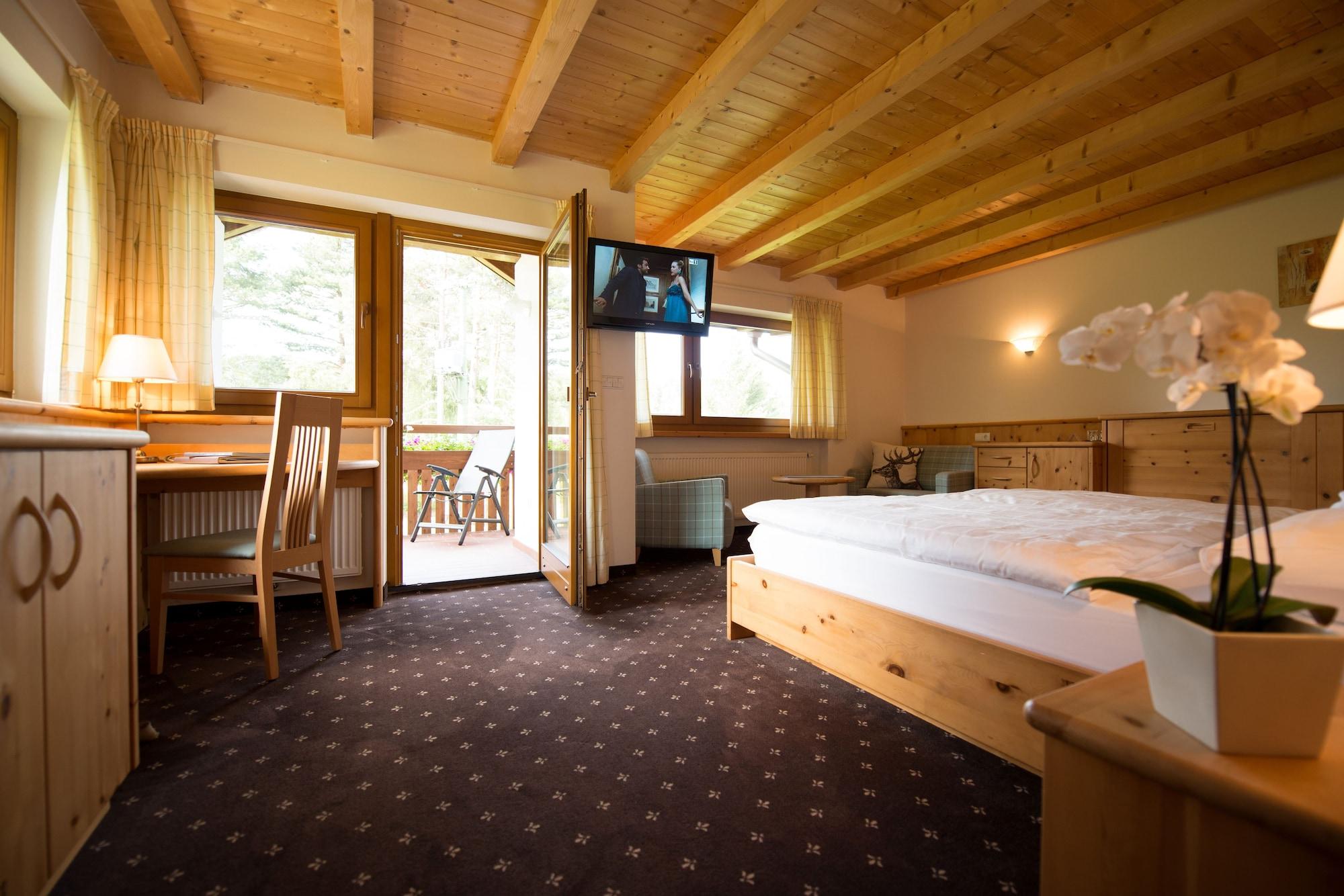 Hotel Pinei 1