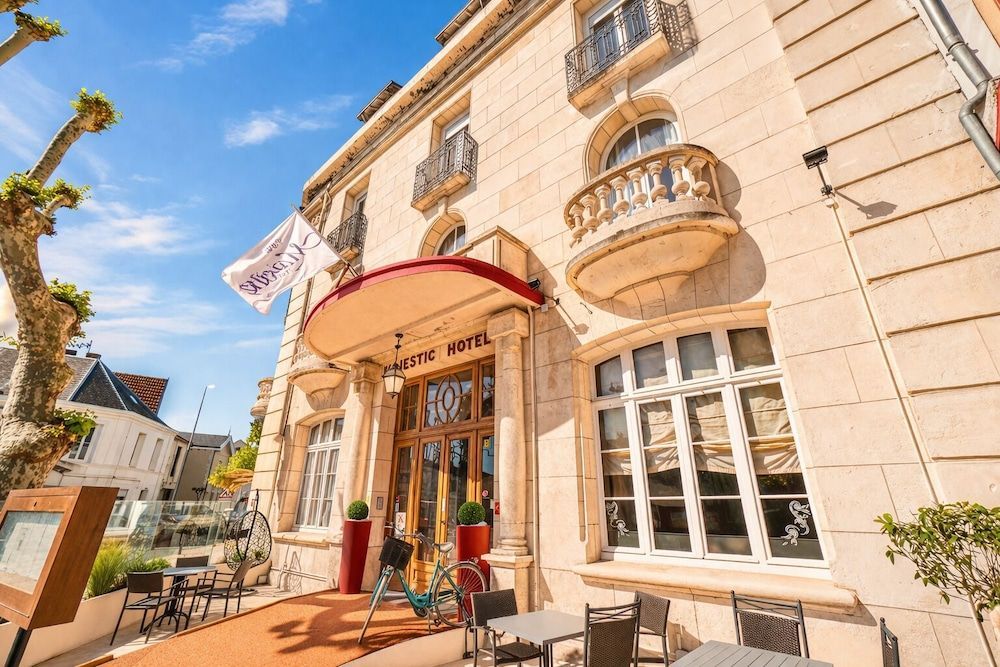 LOGIS Hotel Majestic Chatelaillon Plage - La Rochelle 1