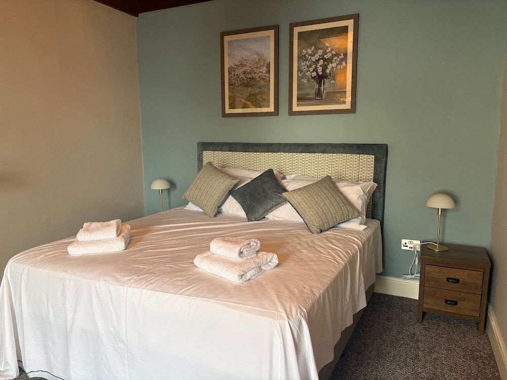 Oak House Hotel 2